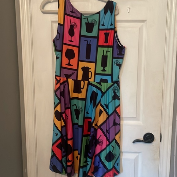 Fun Cocktail print dress - Picture 2 of 4